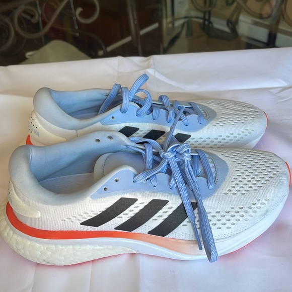 Adidas women’s supernova slightly used with lots of life left - Picture 5 of 6